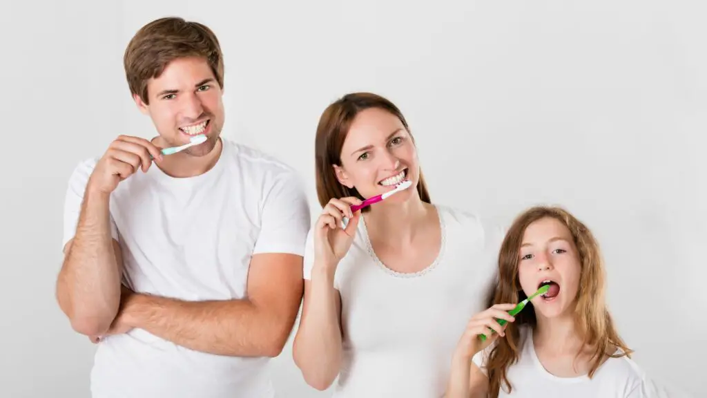 Can Adults Use Kids Toothpaste And Vice Versa