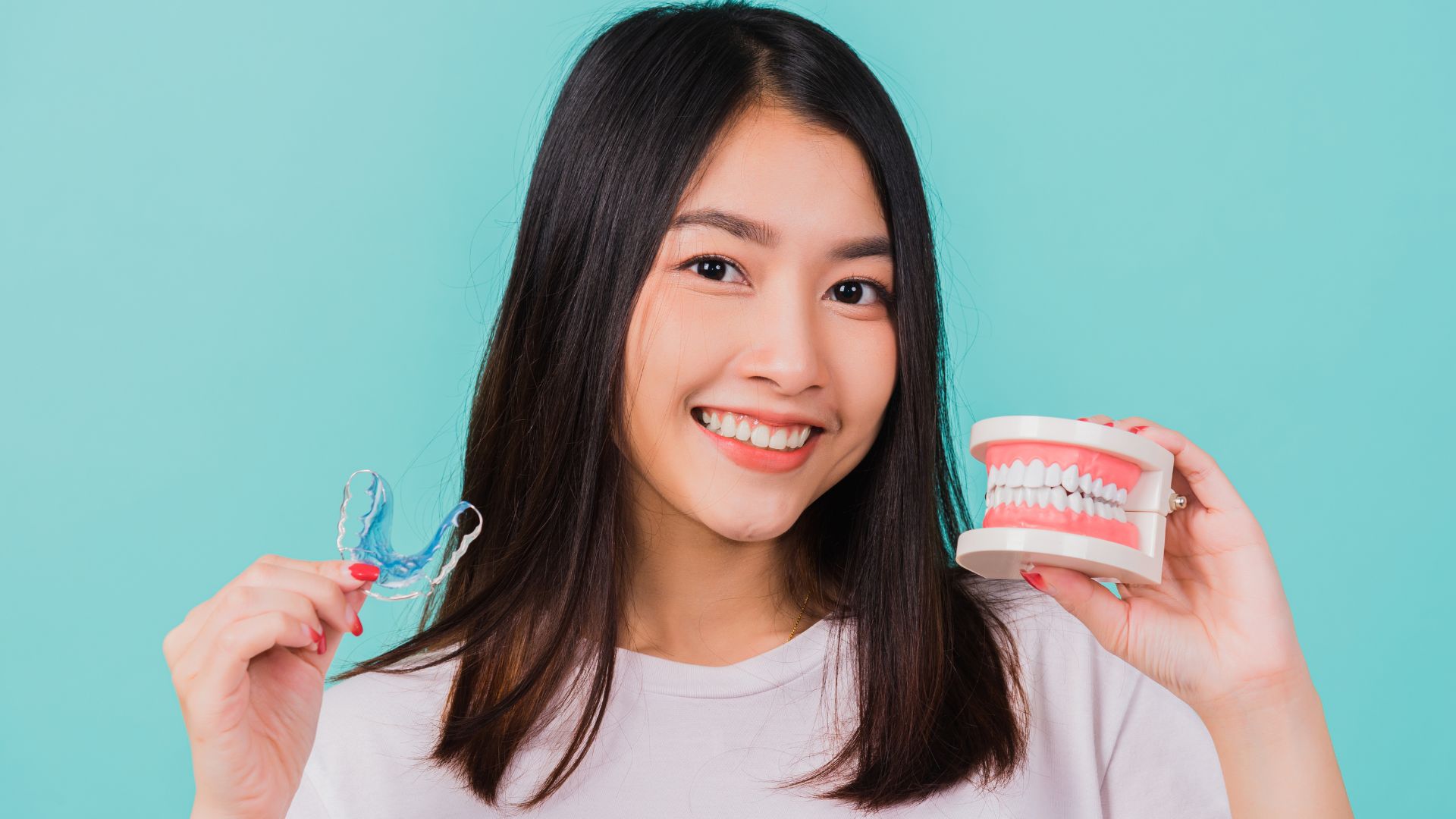 Can I Clean My Retainer With Toothpaste? - Power Tooth Paste